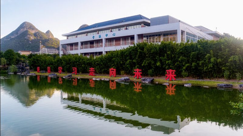 连接器尺寸公差：揭秘电子连接的精密标准**
